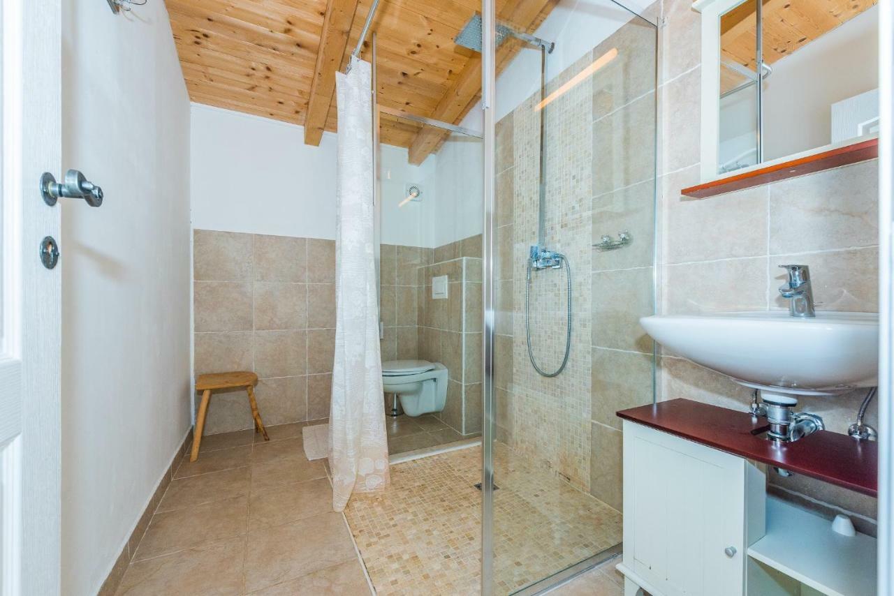 Villa Rural House Mudrinic "Ivini Dvori" Bogatić Exterior foto